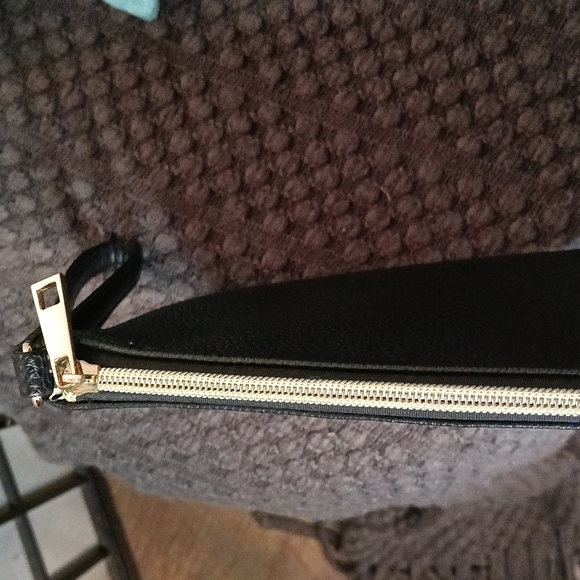 Mathew+Julian wristlet black ♥️ - Picture 5 of 7